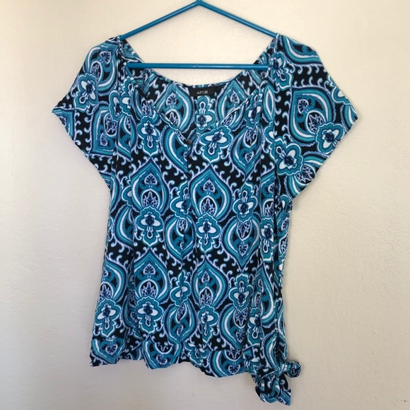 Apt. 9 Tops - Apt 9 Blouse